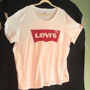 Levi’s - Short Sleeve Tee Size 3x NWOT